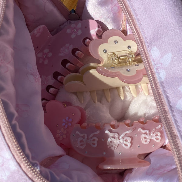 Emi Jay Works Well With Cream Puff Clip