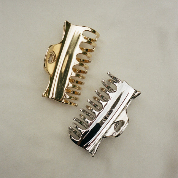 Emi Jay Works Well With Heartbreaker Clip