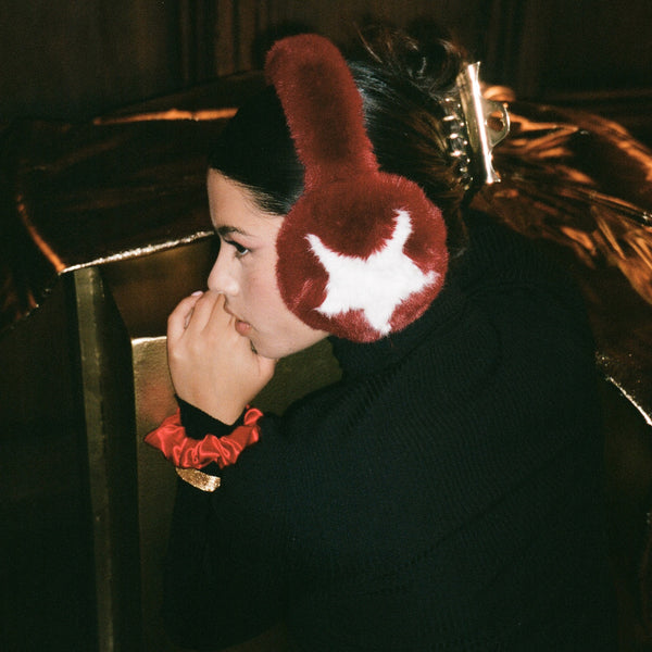 Emi Jay Works Well With Heartbreaker Clip