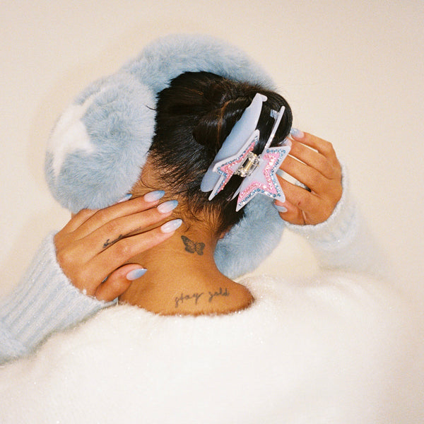 Emi Jay Works Well With Ice Princess Clip