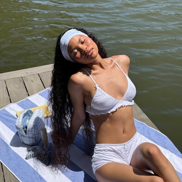 Emi Jay Works Well With Infinity Headband