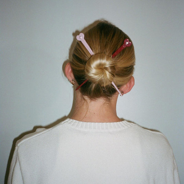 Emi Jay Works Well With Pin Up Sticks