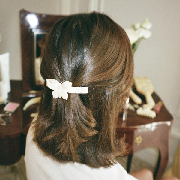 Emi Jay Works Well With Ponytail Barrette