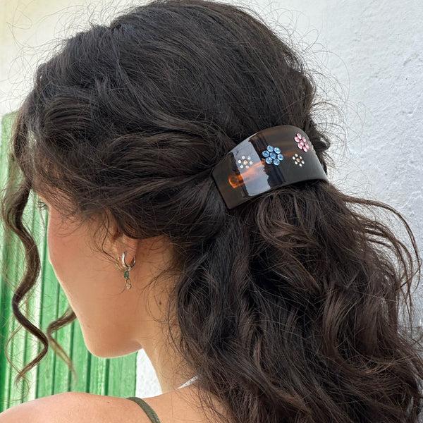 Emi Jay Works Well With Ponytail Barrette