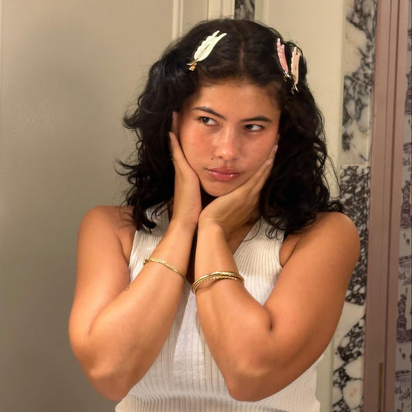 Emi Jay Works Well With Popstar Clips