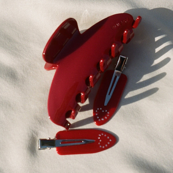 Emi Jay Works Well With Popstar Clips