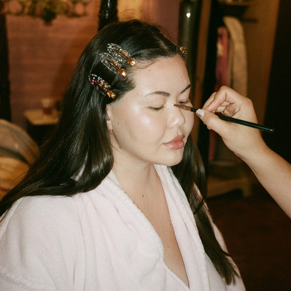 Emi Jay Works Well With Popstar Clips