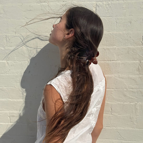 Emi Jay Works Well With Super Bloom Clip