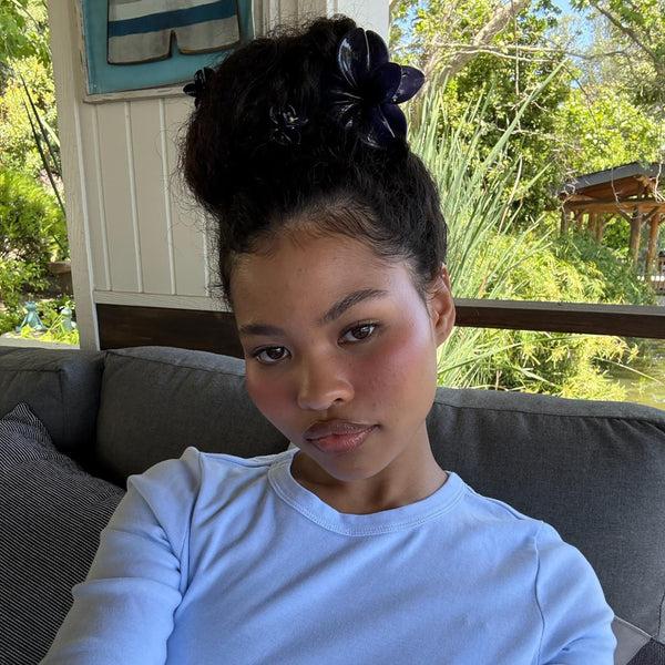 Emi Jay Works Well With Super Bloom Clip