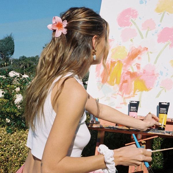 Emi Jay Works Well With Super Bloom Clip