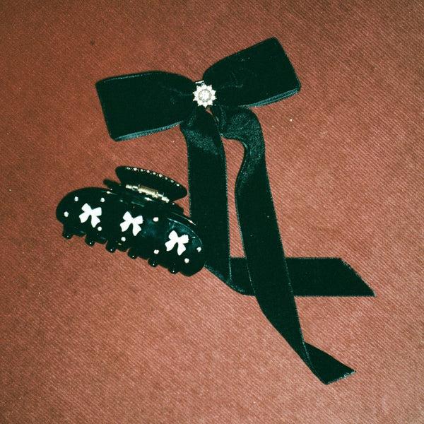 Emi Jay Works Well With Sweetheart Clip