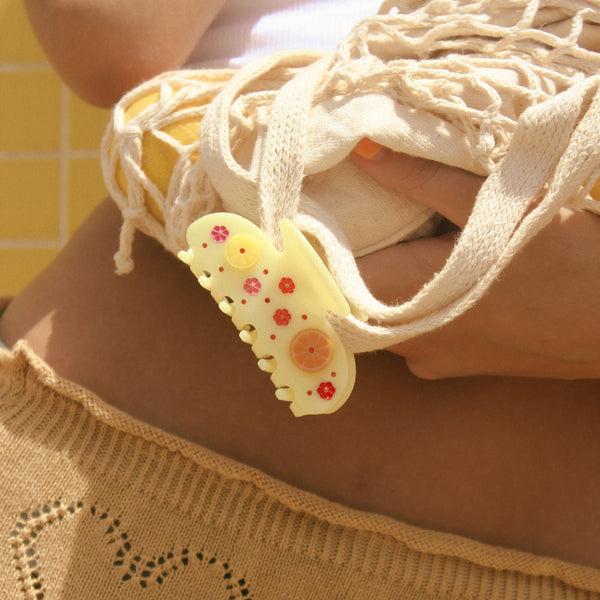 Emi Jay Works Well With Sweetheart Clip