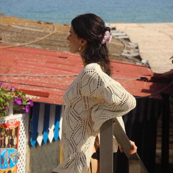 Emi Jay Works Well With Sweetheart Clip