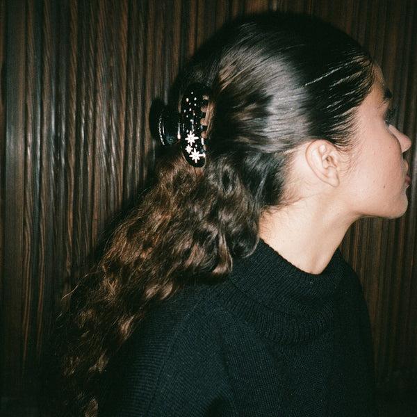 Emi Jay Works Well With Sweetheart Clip