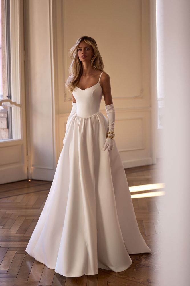 emily bridalwear Delmora Milla Nova - Emily Bridal