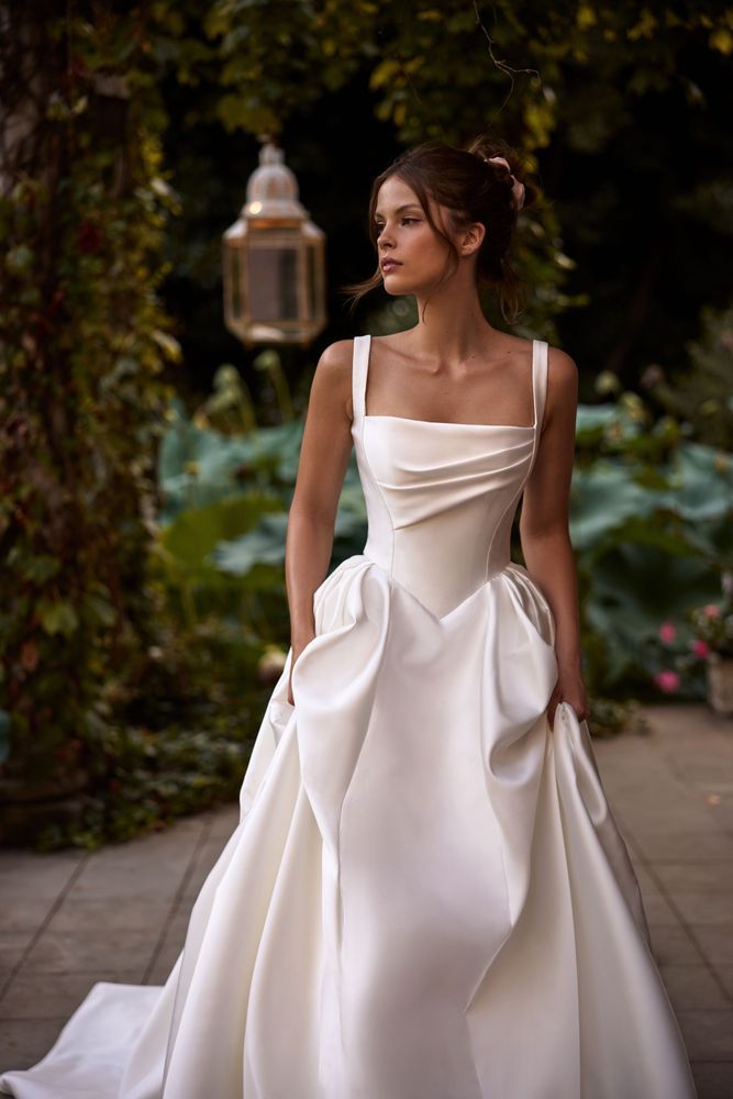 Emily Bridalwear Ermana Milla Nova - Emily Bridal