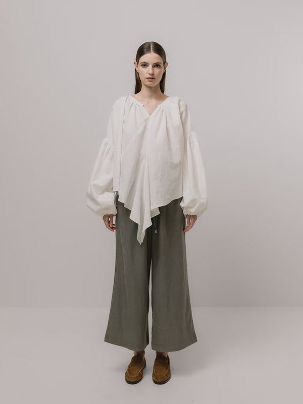 emin paul White Asymmetric Hem Blouse