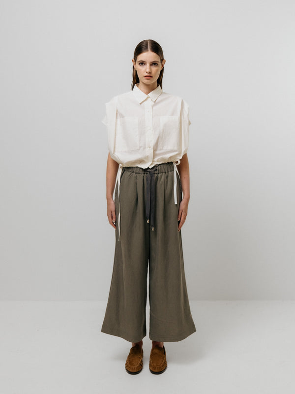 emin paul White Cropped Pleated Sleeve Blouse
