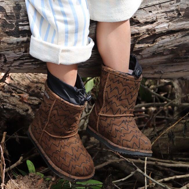 Emu Australia Brumby Beat CHESTNUT