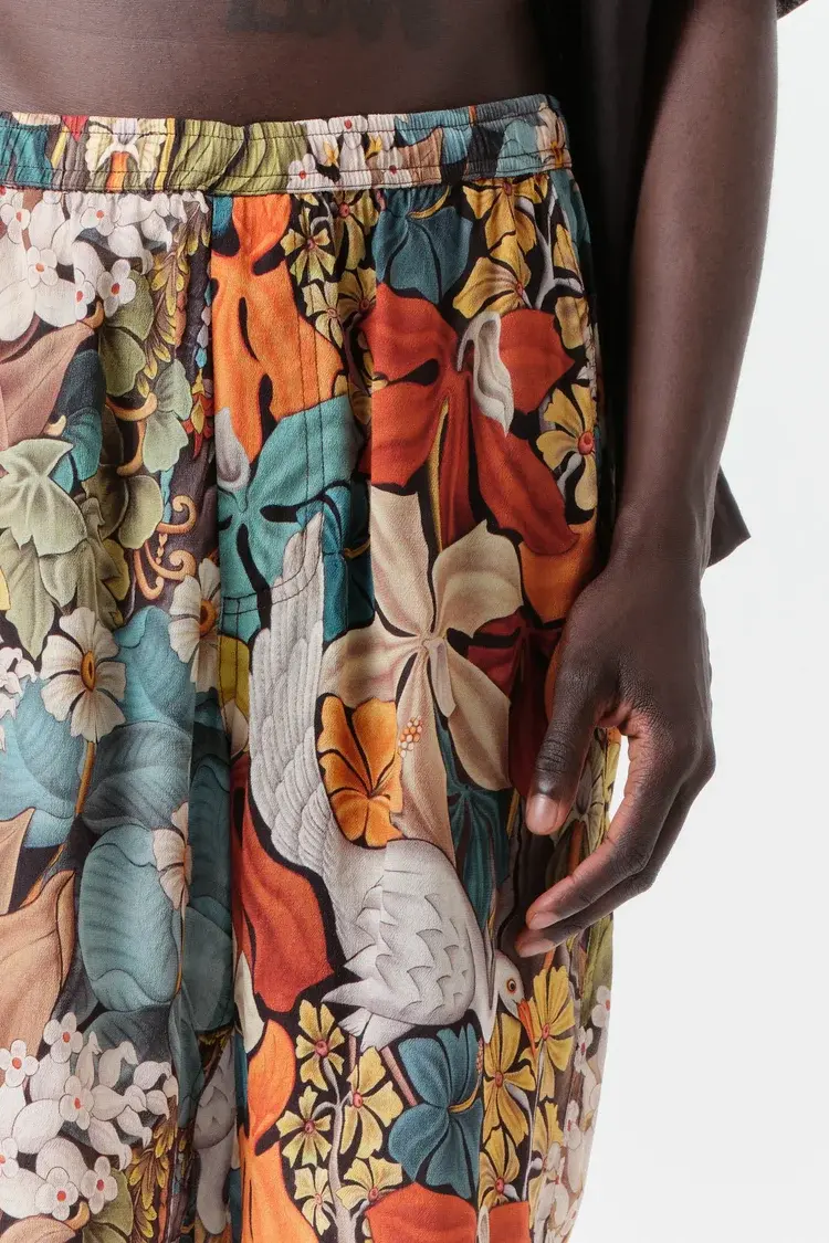 Endless Joy TUMBUHAN SHORT