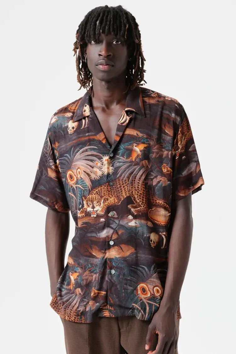 Endless Joy LEOPARDO JUNGLE DARK SHORT SLEEVE SHIRT