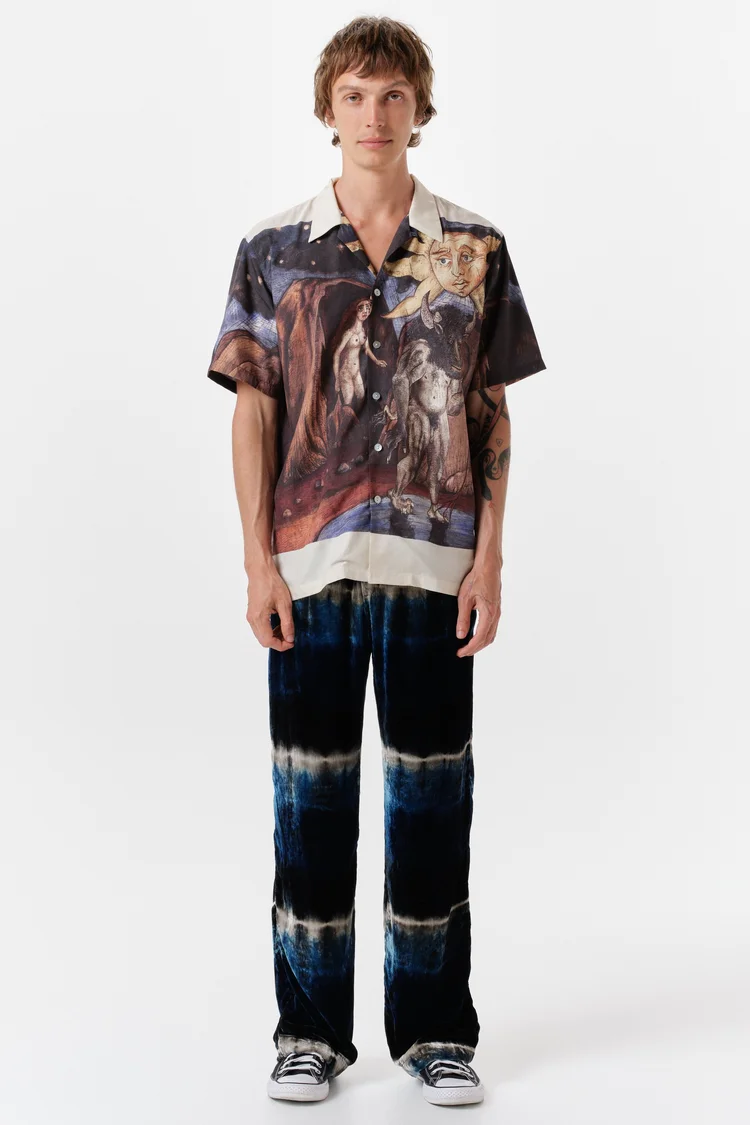 Endless Joy MINOTAURMACHIA BORDER SHORT SLEEVE SHIRT