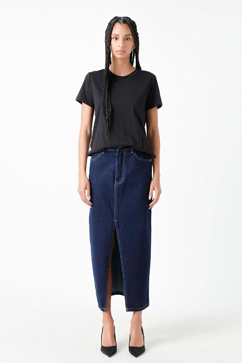 Endless Rose Classic Round Neck T-shirt With Round Hem BLACK