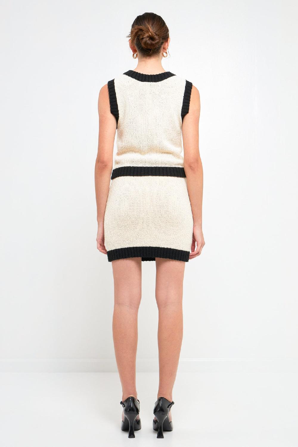 Endless Rose Cropped Knit Top With Gold Buttons CREAM