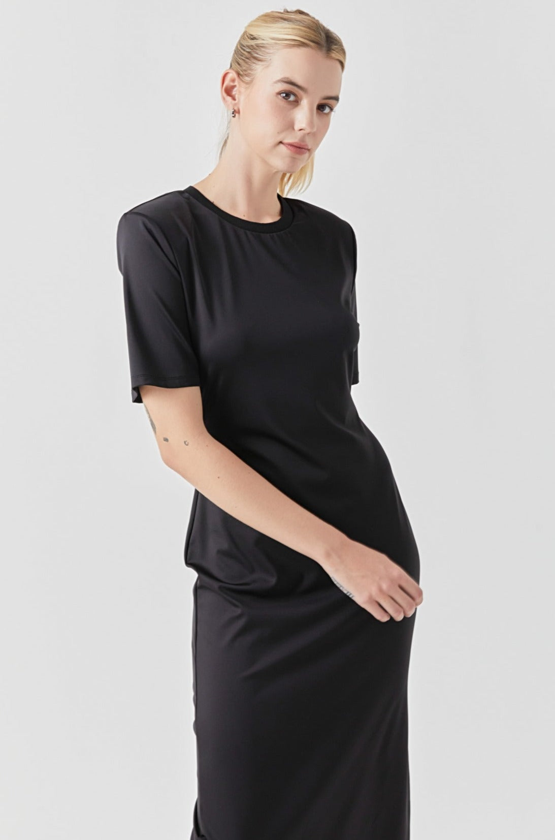 Endless Rose Power Shoulder Maxi Dress BLACK