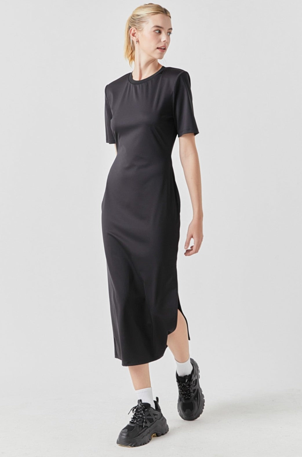 endless rose Power Shoulder Maxi Dress BLACK