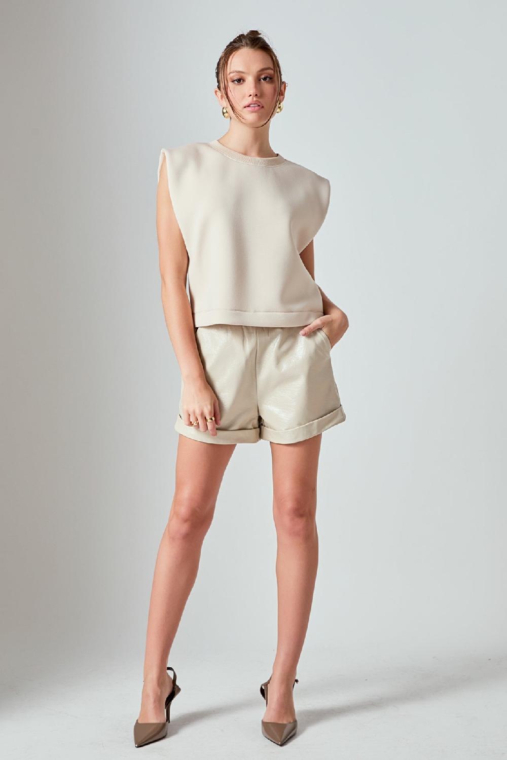 endless rose Shiny PU Shorts TAUPE