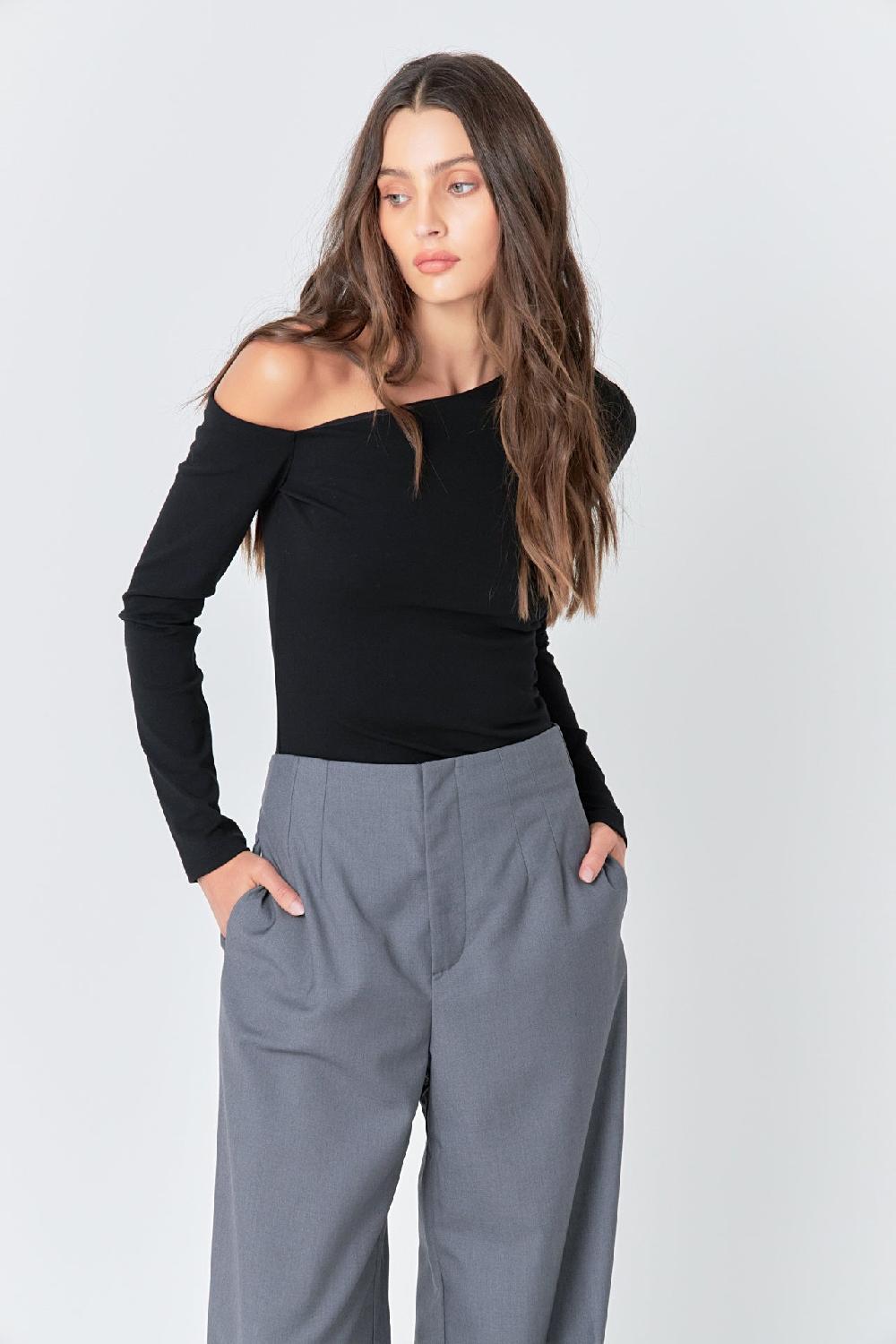 endless rose Soft Knit Asymmetrical Top BLACK