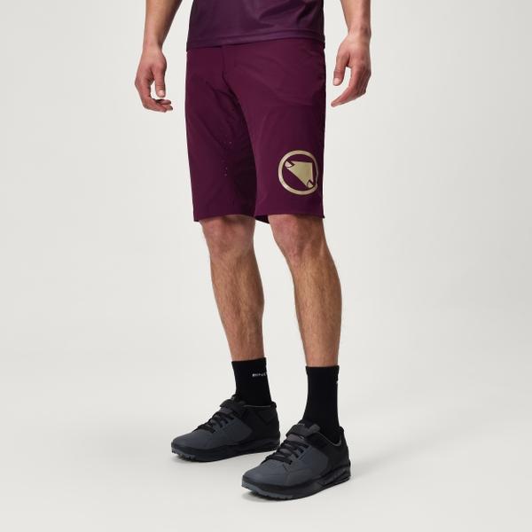 Endura Men's SingleTrack Lite Shorts - Aubergine