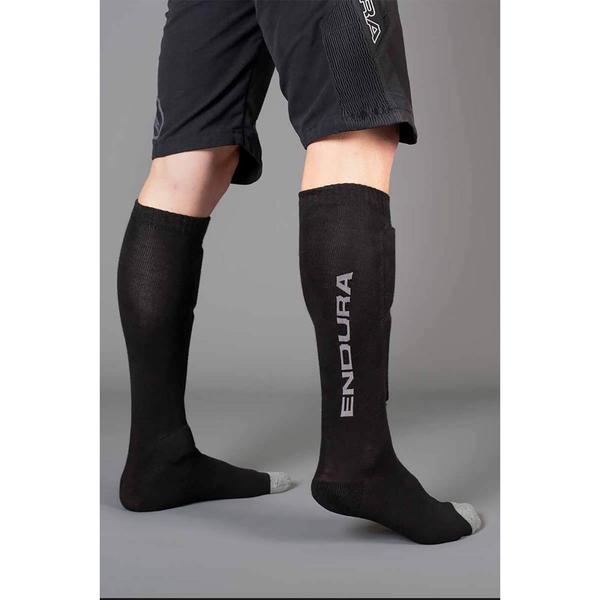 Endura Men's SingleTrack Shin Guard Sock - Black