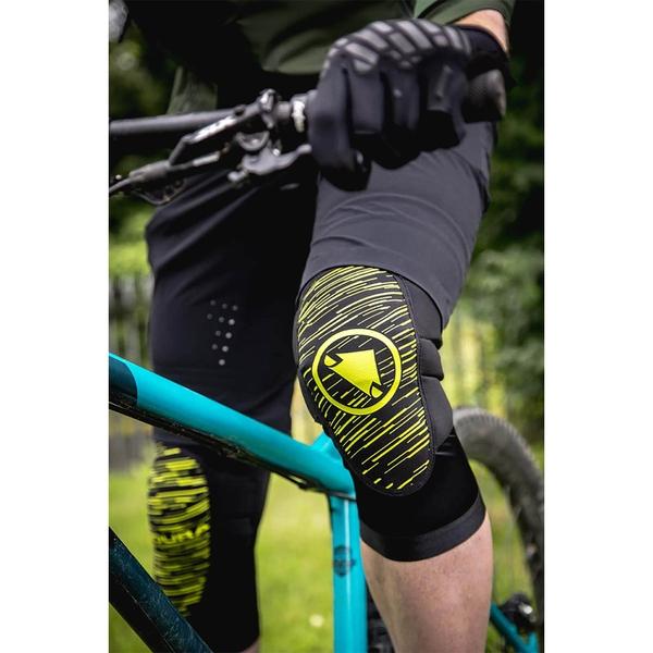 Endura SingleTrack Lite Knee Protector II - Black