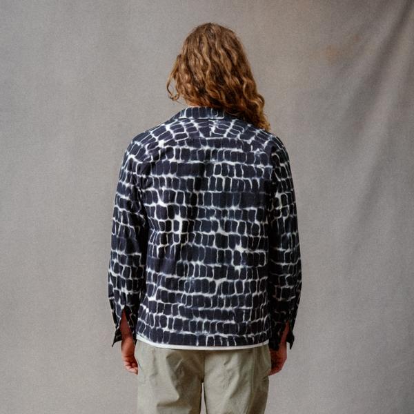 Endura Unisex Corner Adventure Shirt - Black Camo