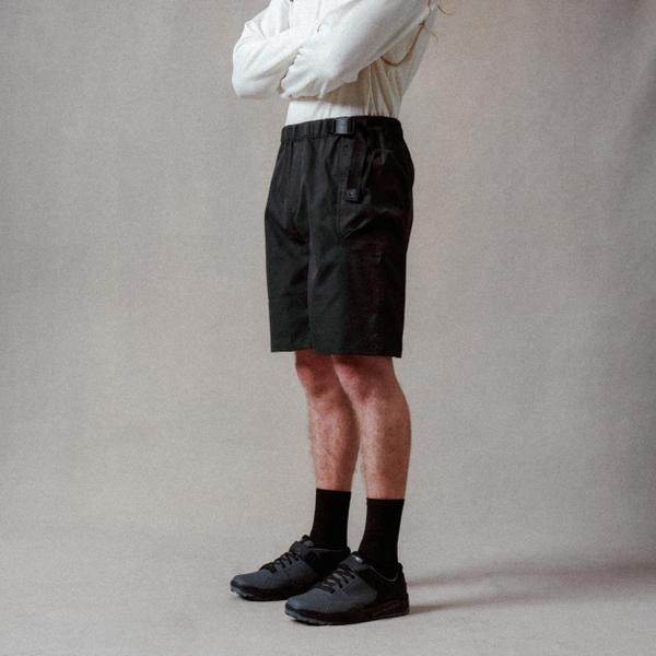 Endura Unisex Corner V Shorts - Black