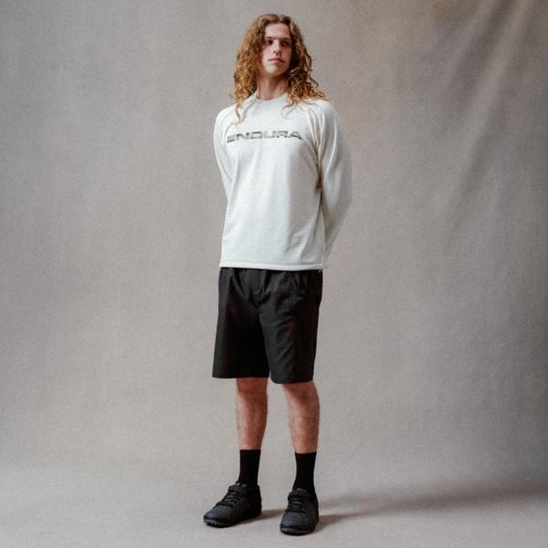 Endura Unisex Corner V Shorts - Black