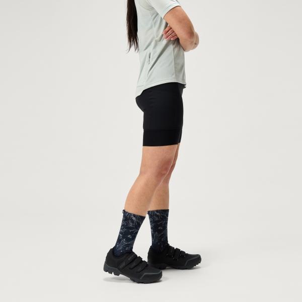 Endura Women's Loop Waist Shorts - Black