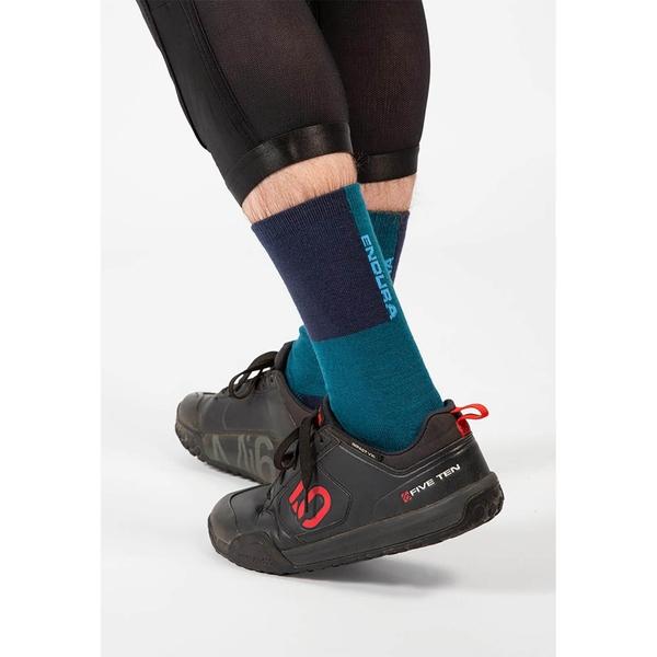 Endura Men's BaaBaa Merino Winter Sock - Electric Blue