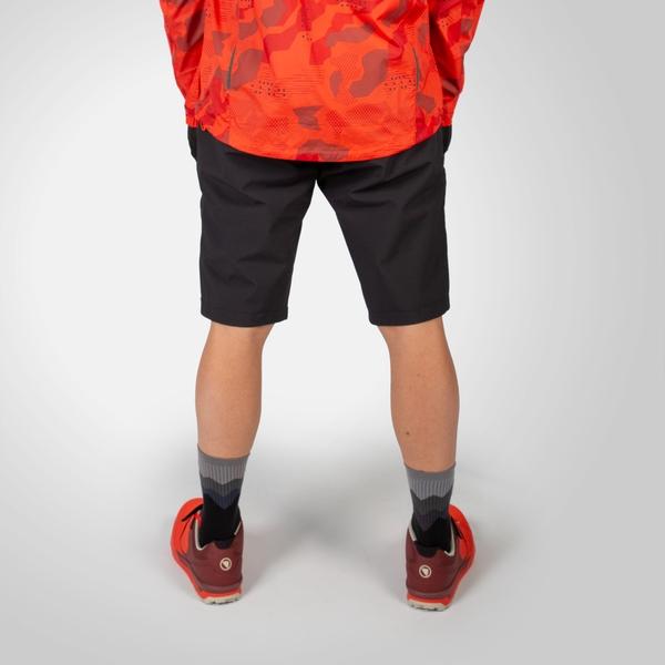 Endura Men's MT500 Freezing Point PrimaLoft® Spray Shorts - Black