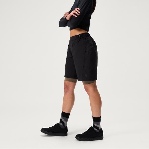 Endura Women's SulTrac Adv 8" Shorts (With Liner) - Moonless Night