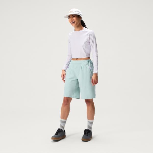 Endura Women's SulTrac Pull On 10" Shorts - Cloud Blue