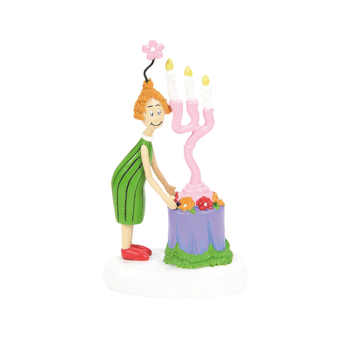 endura Auntie Who Sets A Centerpiece