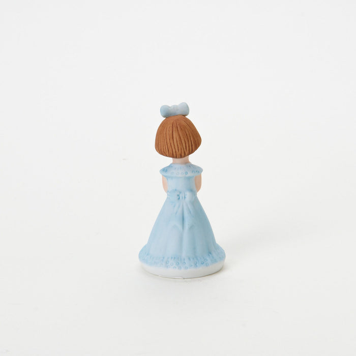 Endura Brunette Age 2