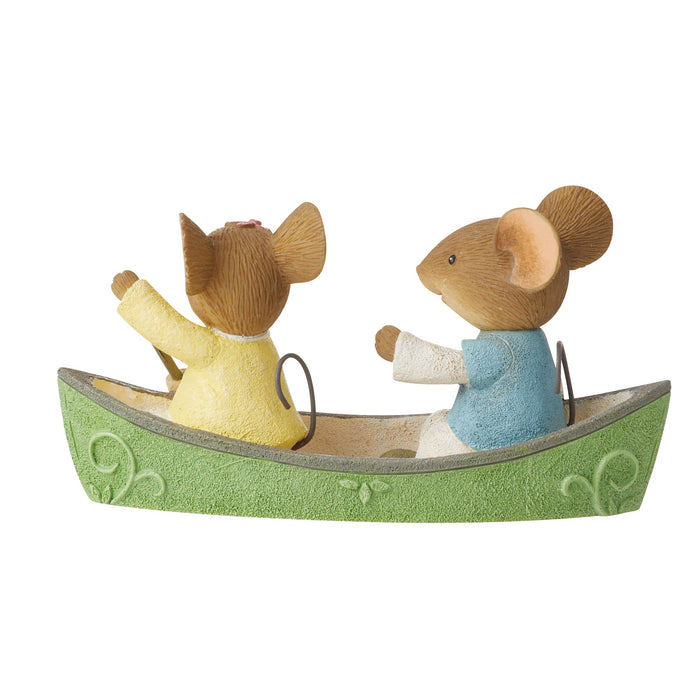 Endura Canoeing Couple Mice Figurine