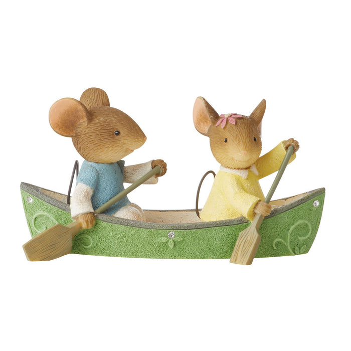 endura Canoeing couple mice figurine