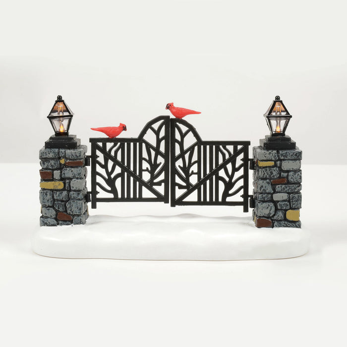 Endura Cardinal LIT Christmas Gate
