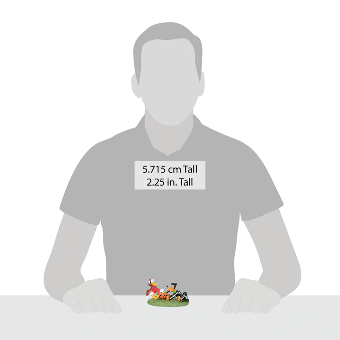 Endura Donald And Pluto's Tussle