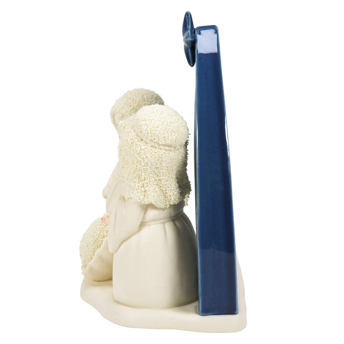 Endura Midnight Clear Nativity